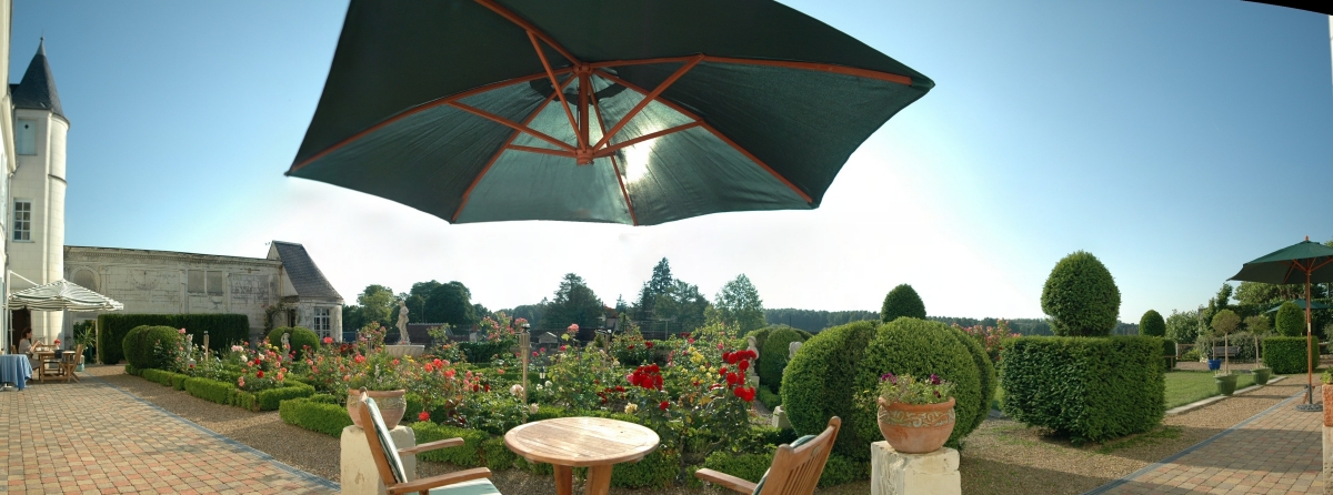 Garden Argentier du Roy B&B loches loire valley